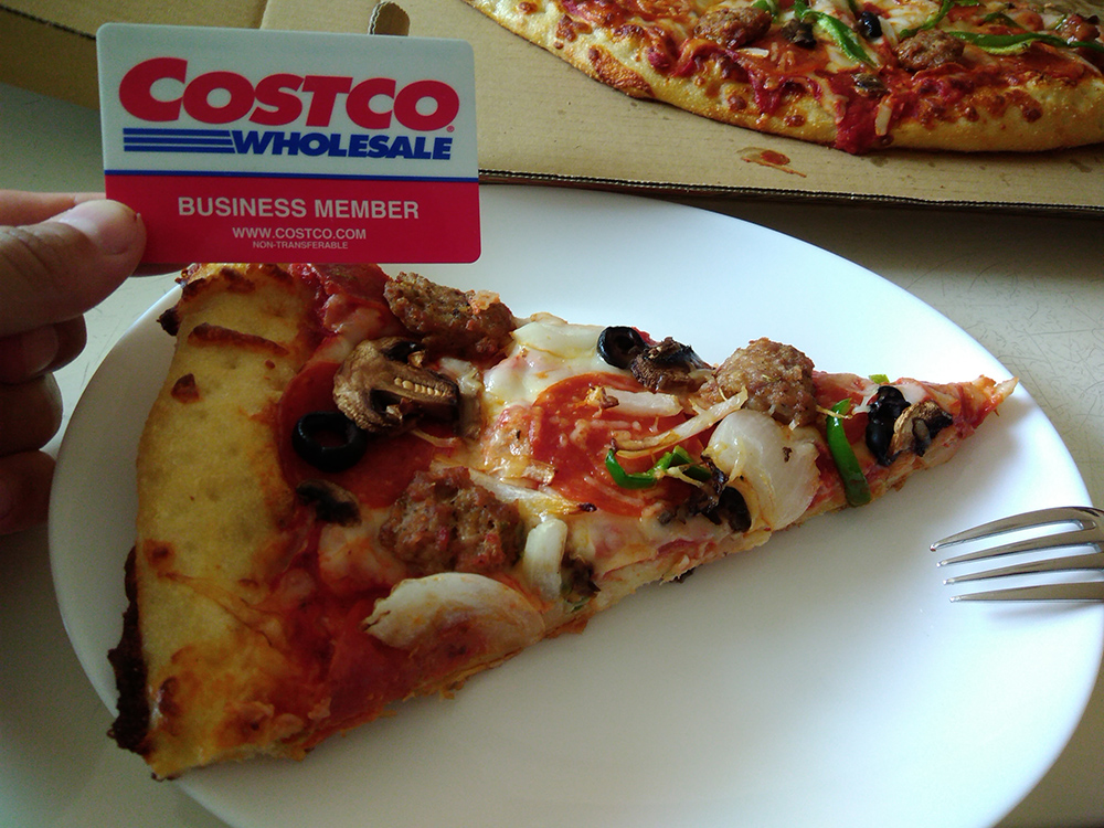 コストコのフードコートでピザを食べよう 値段や温め方 倉庫店のピザとの違いは イチオシ