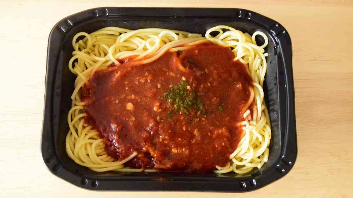 一般的な冷凍パスタに比べるとボリューム感があります